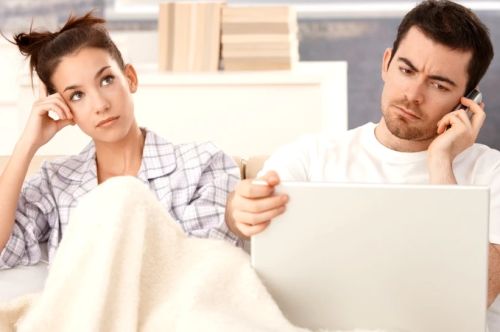 Top 5 moduri de a condimenta viața de cuplu (cu sau fără jucării)